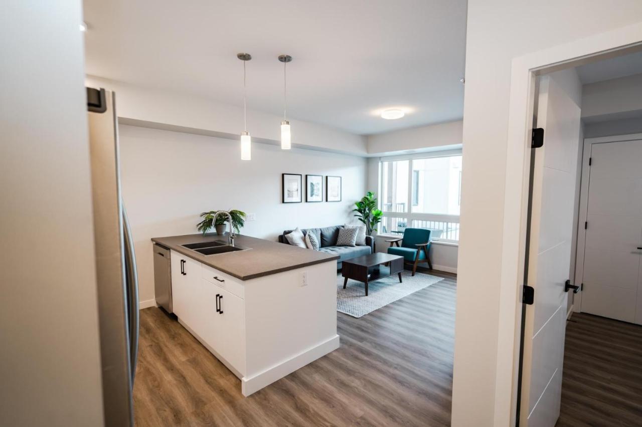 Gorgeous Modern Downtown Condo Kelowna Dış mekan fotoğraf