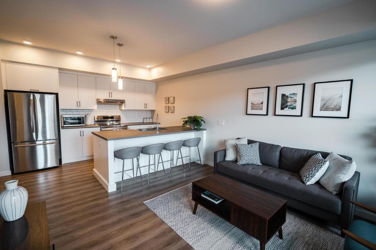 Gorgeous Modern Downtown Condo Kelowna Dış mekan fotoğraf