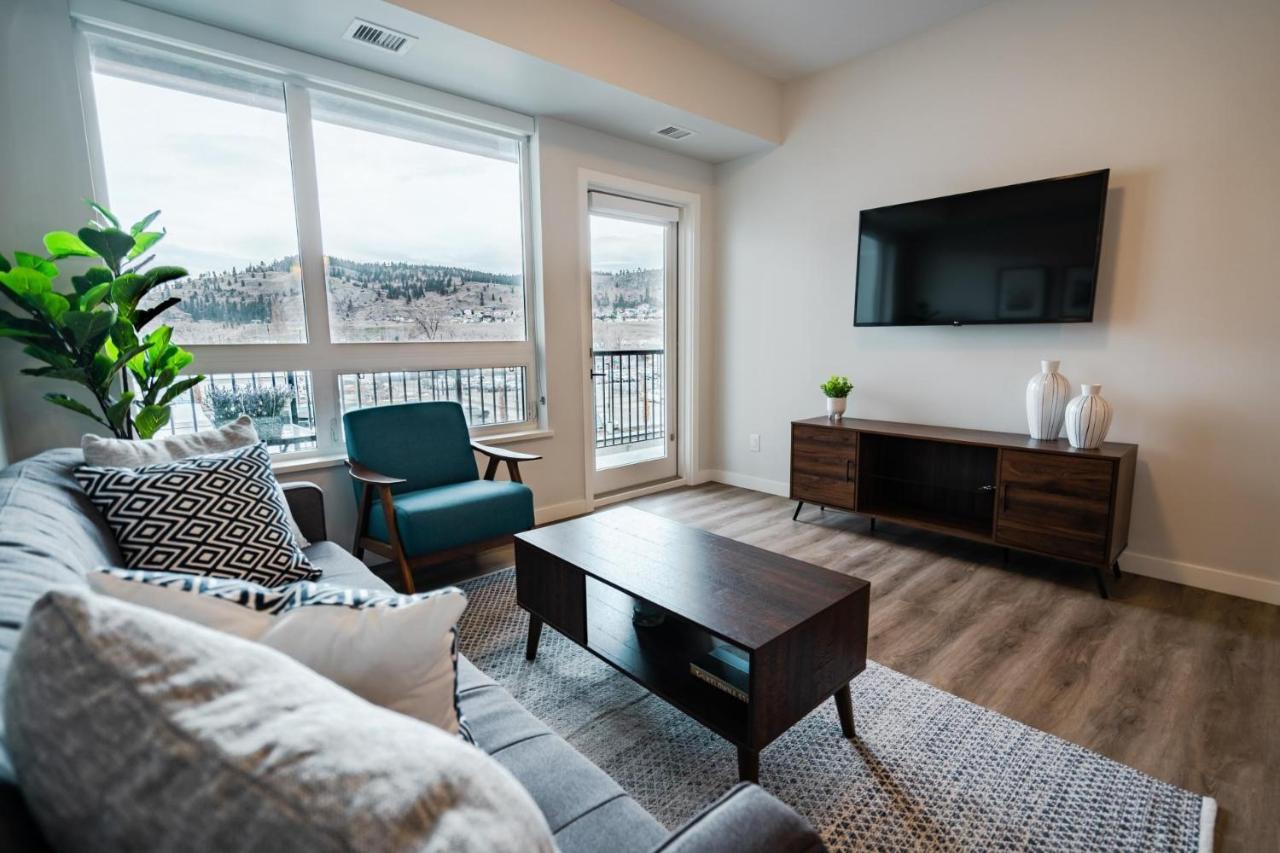 Gorgeous Modern Downtown Condo Kelowna Dış mekan fotoğraf